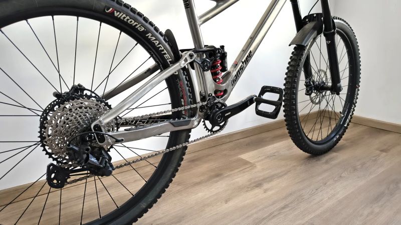 Rám Banshee Bikes Prime V3 XL, pružina i vzduchový tlumič., málo jetý