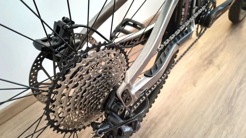 Rám Banshee Bikes Prime V3 XL, pružina i vzduchový tlumič., málo jetý