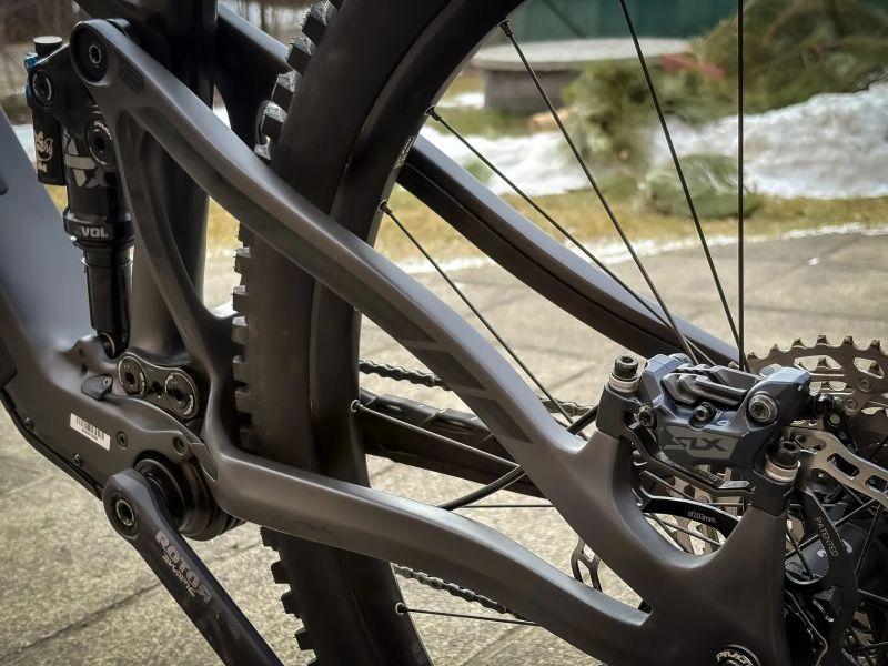 Pivot Shuttle SL Ride