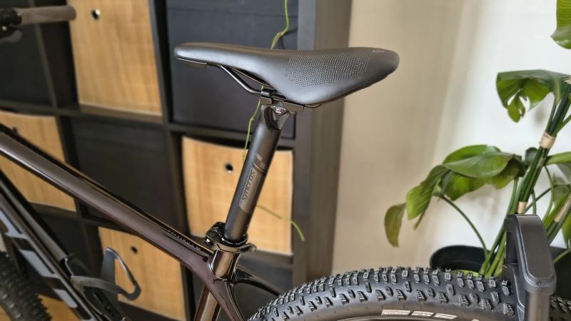 Scott Contessa Scale 920 carbon / vel.M / Eagle 1x12 / zánovní