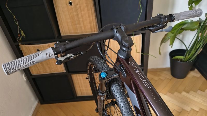 Scott Contessa Scale 920 carbon / vel.M / Eagle 1x12 / zánovní