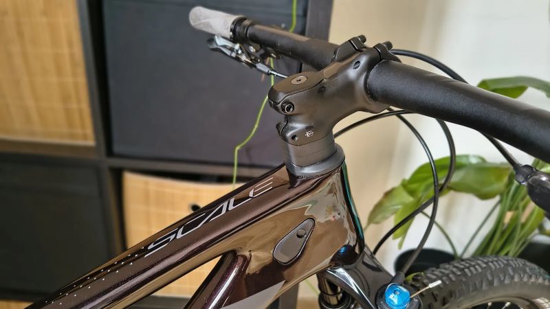 Scott Contessa Scale 920 carbon / vel.M / Eagle 1x12 / zánovní