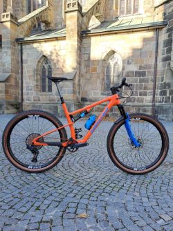 Zánovní custom Santa Cruz Blur C / Rock Shox Sid / Sram AXS / velikost XL / upgrade and tuning