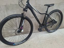 Cube Access Race, lehké, vzduch.vidlice 