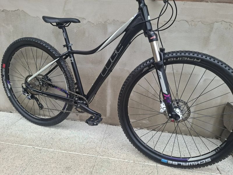 Cube Access Race, lehké, vzduch.vidlice 