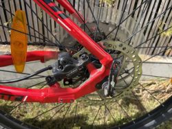 Author Sonic, rám 16”, hmotnost 12,2 kg