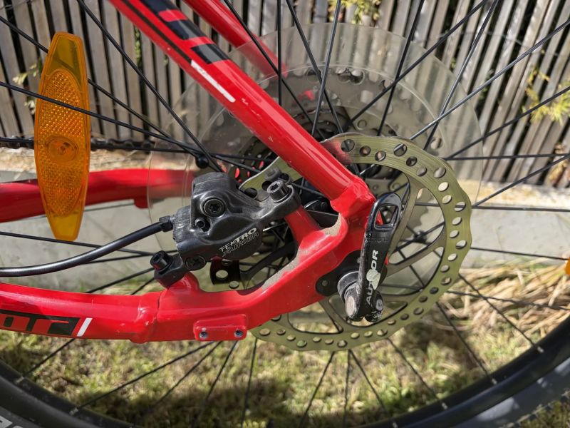 Author Sonic, rám 16”, hmotnost 12,2 kg