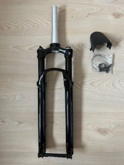 NOVÁ SR Suntour Raidon 32 mm / 100 mm boost