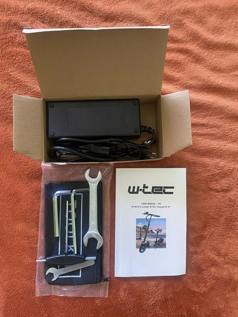 NOVÁ elektrokoloběžka W-TEC Tenmark III 700W – najeto 0 km!