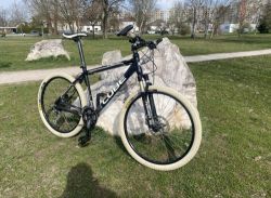 CUBE Acid 26" nutná výměna brzd