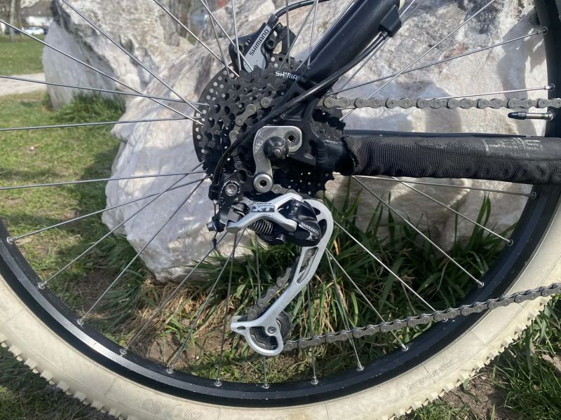 CUBE Acid 26" nutná výměna brzd