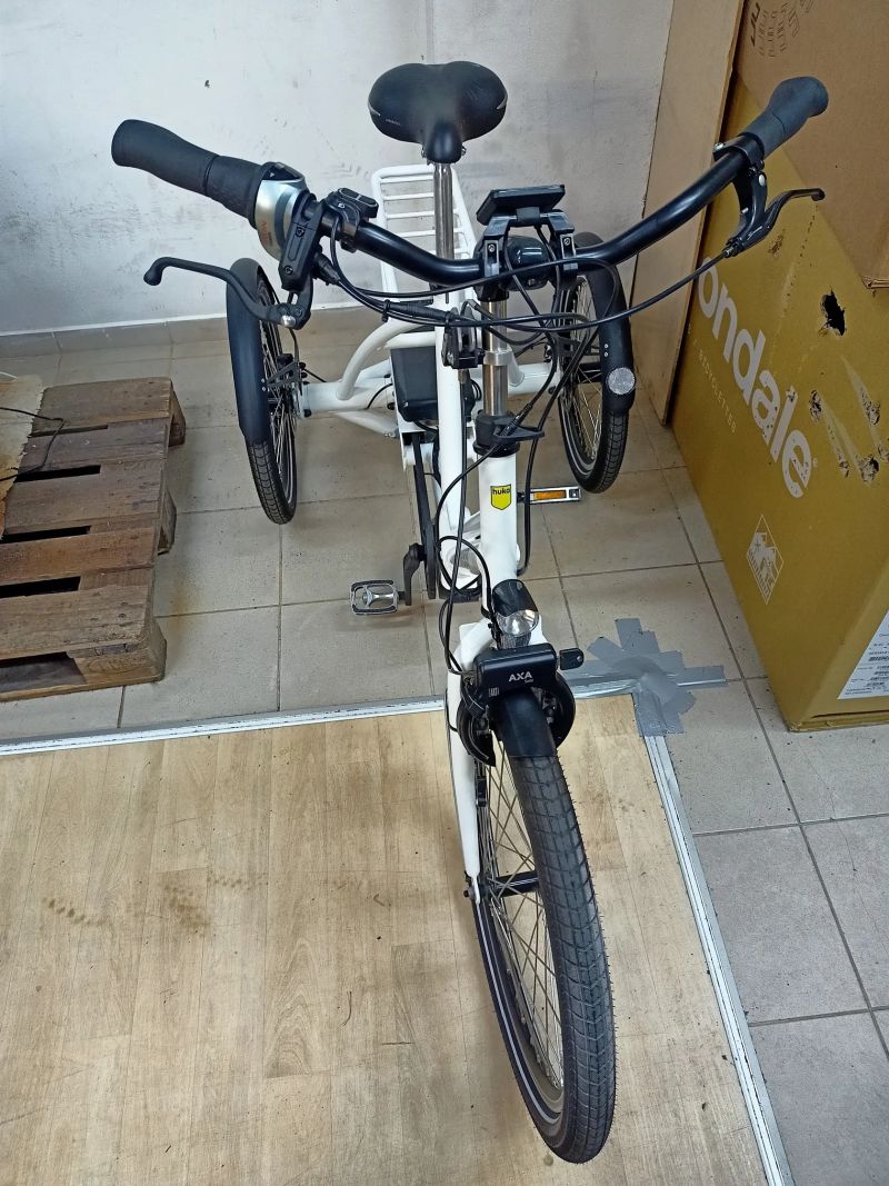 Elektrická tříkolka Huka