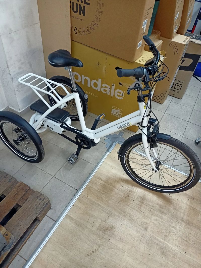 Elektrická tříkolka Huka