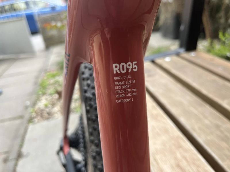 Prodám Gravel Canyon Grizl CF SL 2024