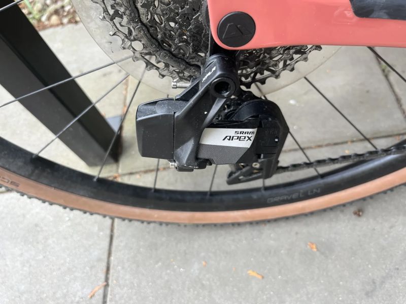 Prodám Gravel Canyon Grizl CF SL 2024