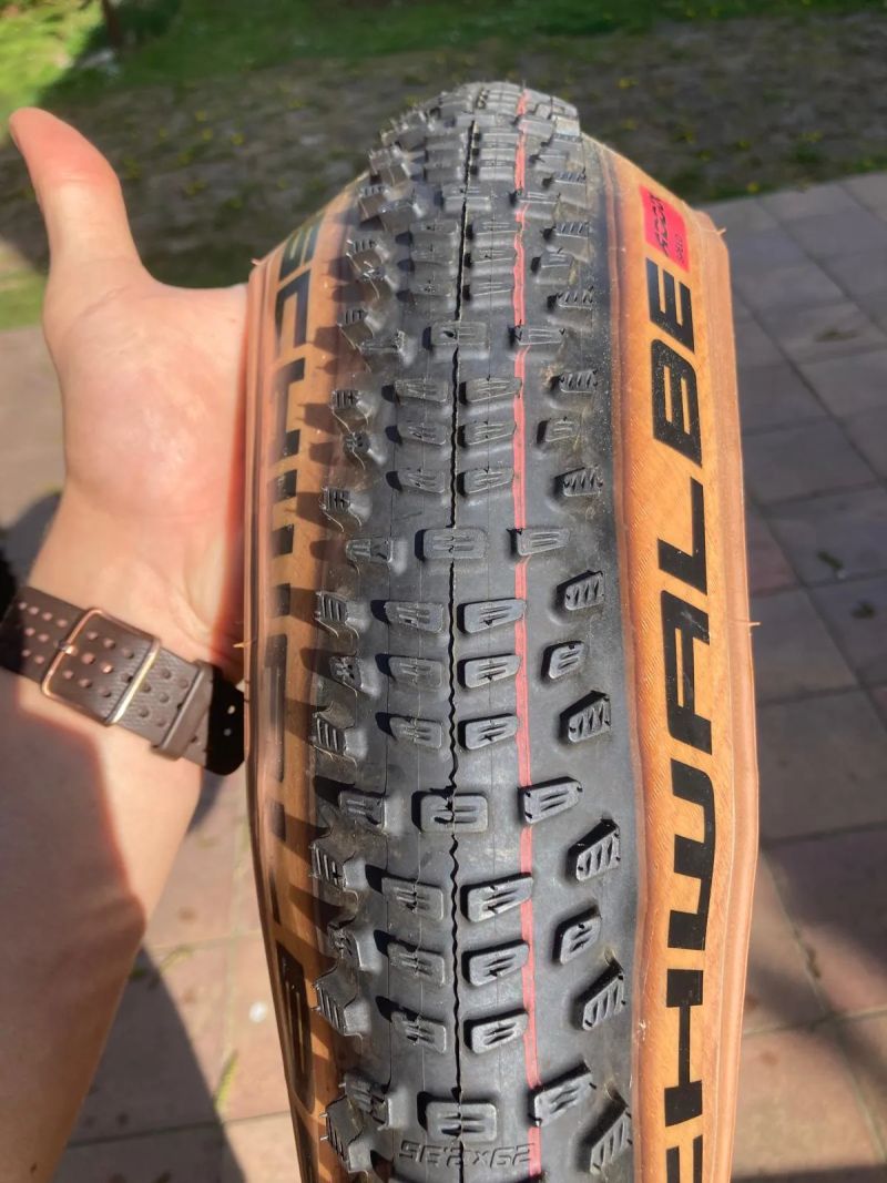 Prodám Schwalbe Racing Ralph 29x2,35" 