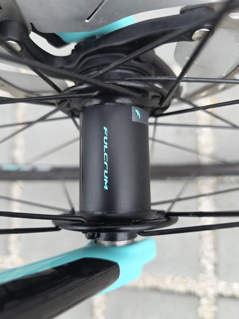 Silniční Bianchi Aria Carbon Disc Ultegra 2019 – 57cm (L)