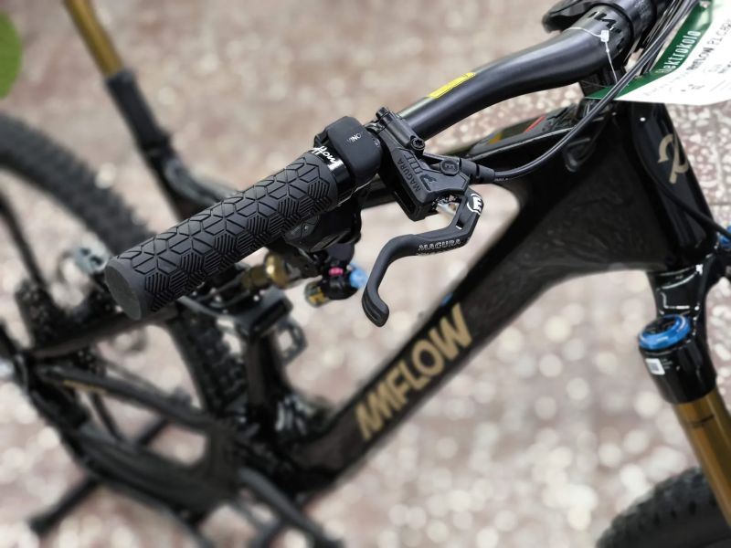 !NOVÝ! SKLADEM! Amflow PL Carbon Pro - DJI Avinox, 800Wh baterie, velikost XL