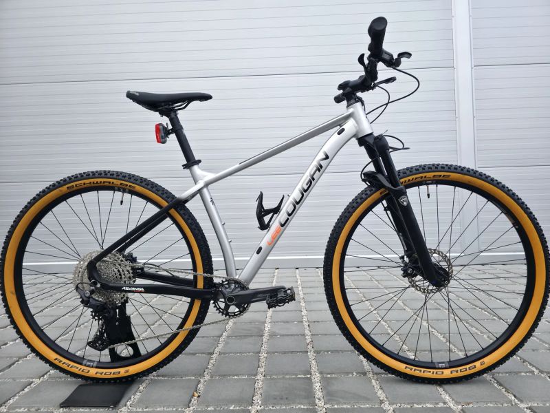 Horské kolo Lee Cougan Revenge 29″ velikost M / Magura / vzduchová vidlice Manitou / Shimano Deore