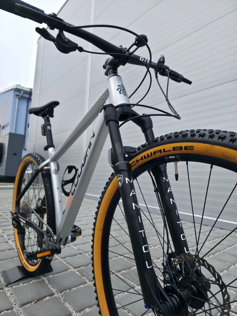 Horské kolo Lee Cougan Revenge 29″ velikost M / Magura / vzduchová vidlice Manitou / Shimano Deore