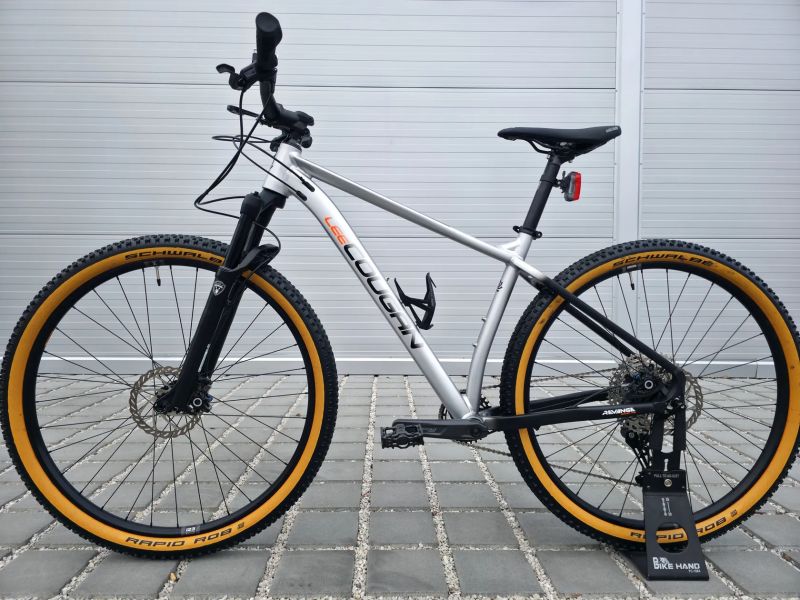 Horské kolo Lee Cougan Revenge 29″ velikost M / Magura / vzduchová vidlice Manitou / Shimano Deore