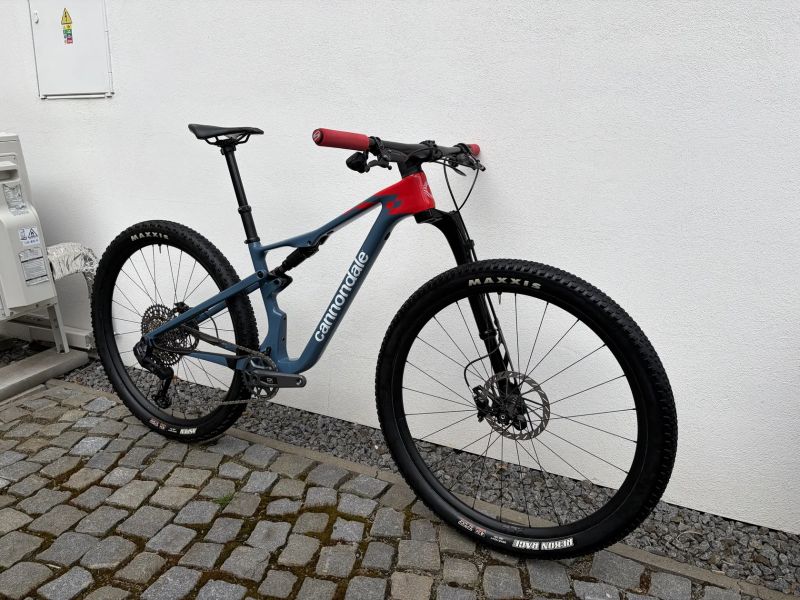 Cannondale Scalpel Carbon 2 Lefty Storm Cloud, Rally Red w/ Tigershark 