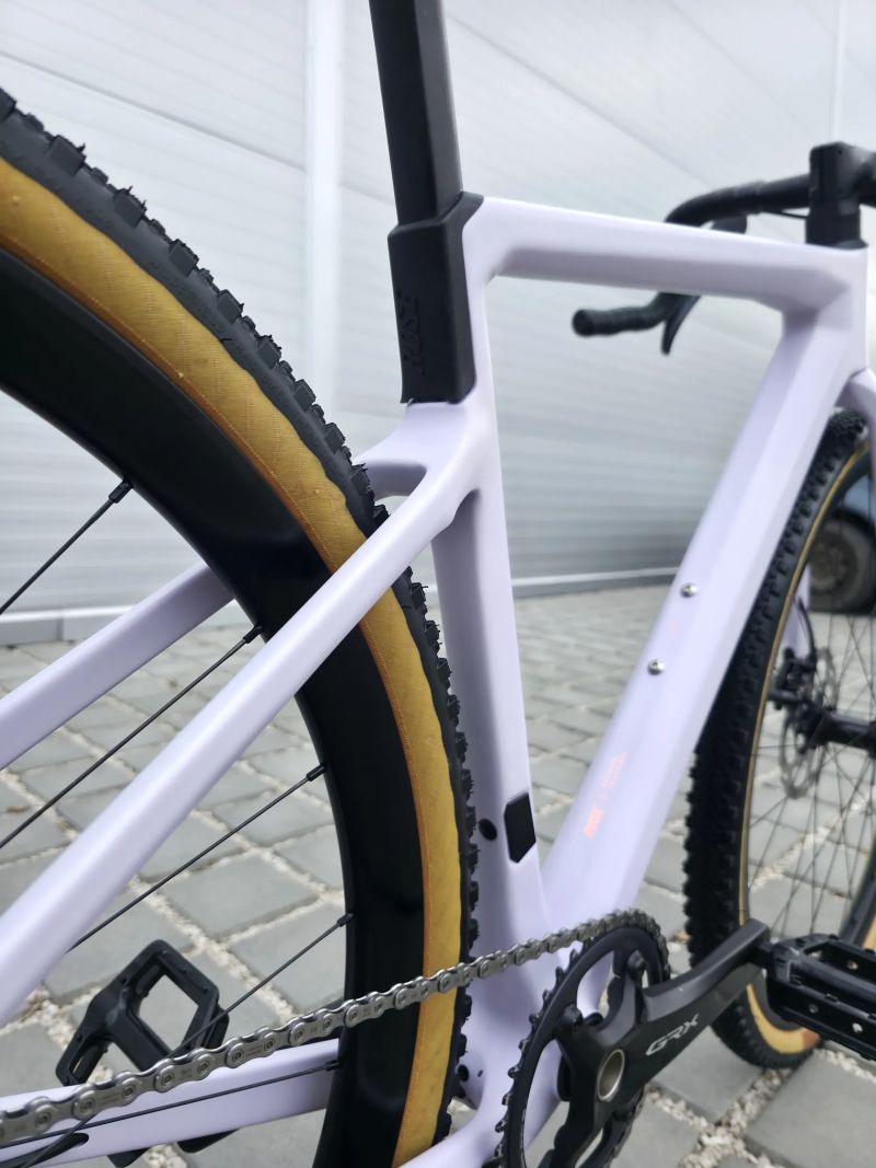 Gravel Rose Backroad Carbon GRX RX820 1x12 2024 velikost S / Top stav