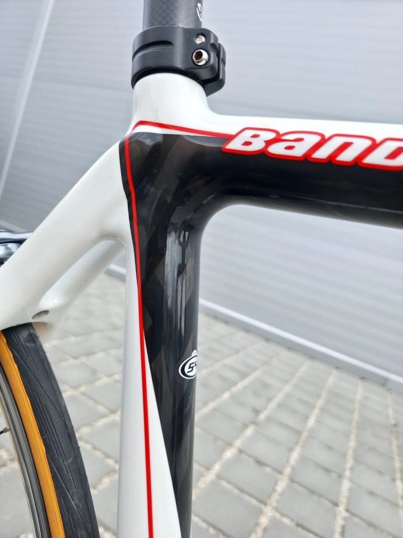 Silniční kolo Gepida Bandon 1100 Carbon Ultegra – velikost 54cm (M)