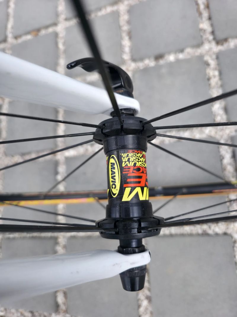 Silniční kolo Gepida Bandon 1100 Carbon Ultegra – velikost 54cm (M)