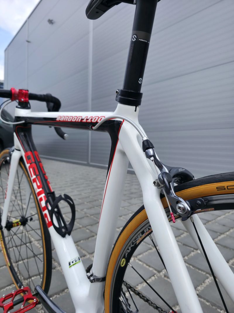 Silniční kolo Gepida Bandon 1100 Carbon Ultegra – velikost 54cm (M)