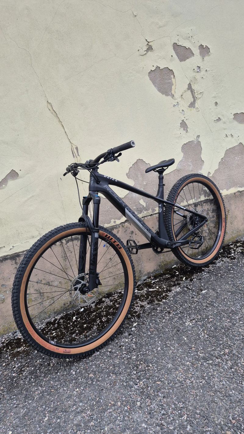 Rock Machine Blizz CRB 50 krasavec