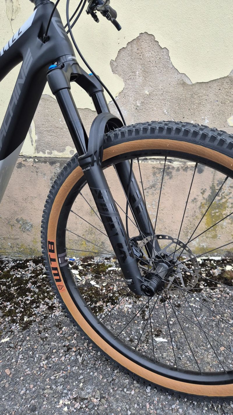 Rock Machine Blizz CRB 50 krasavec