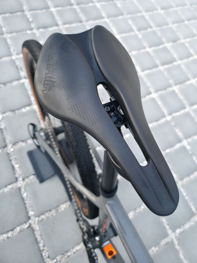 Gravel Canyon Grizl 7 GRX 2024 velikost S / Top stav