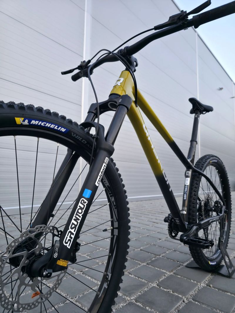 Horské kolo Qayron Spyro MKIII 5 Mustard/Black 29″ velikost XL / Nové / Shimano Deore