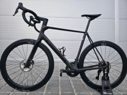 Silniční kolo Orbea ORCA M20i Team 2024 Ultegra Di2 – velikost 57cm (XL)