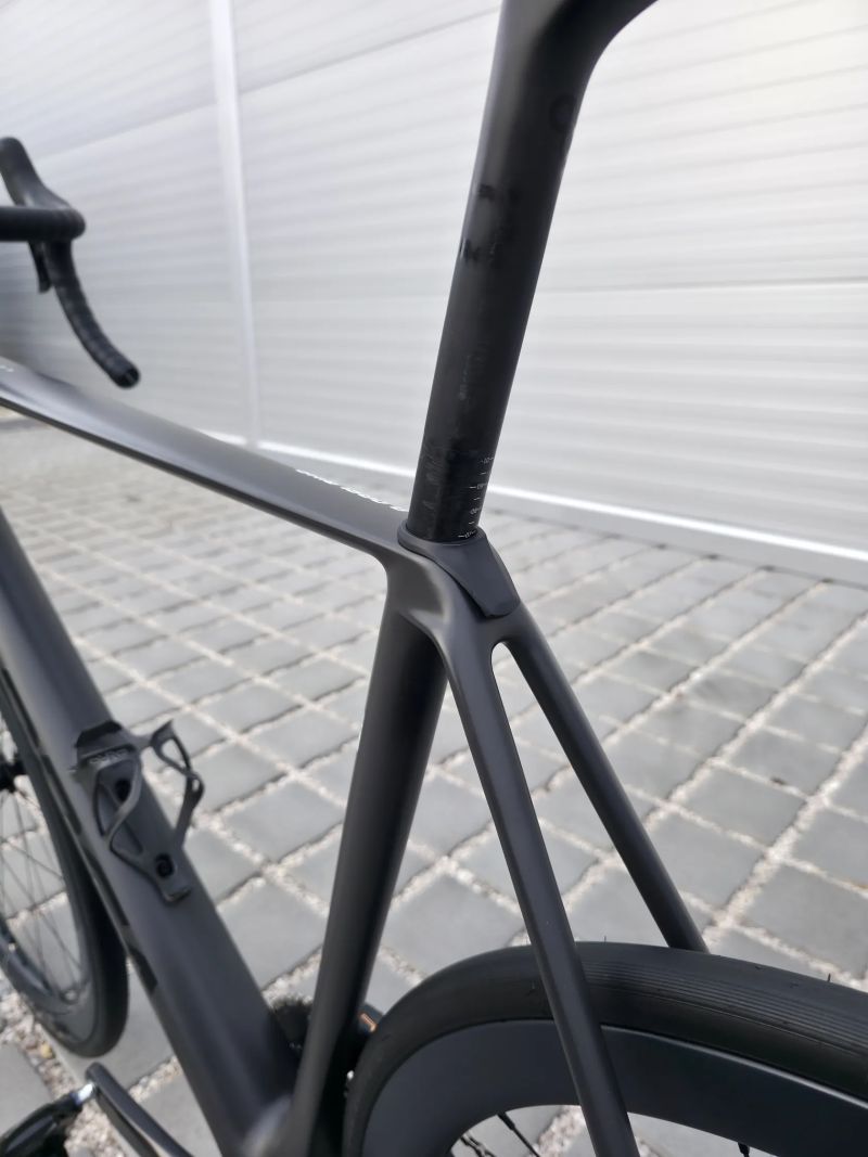 Silniční kolo Orbea ORCA M20i Team 2024 Ultegra Di2 – velikost 57cm (XL)