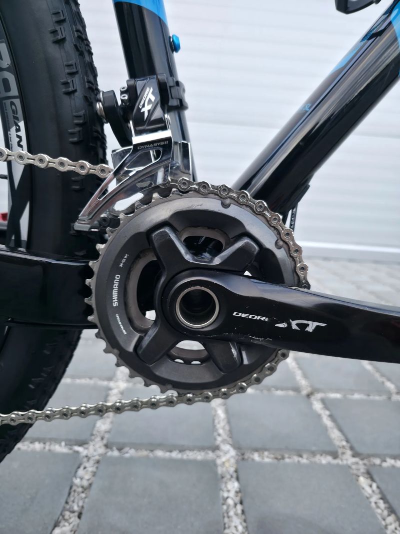 Horské kolo Giant Fathom 0 29″ - velikost M / FOX 32 / Shimano XT