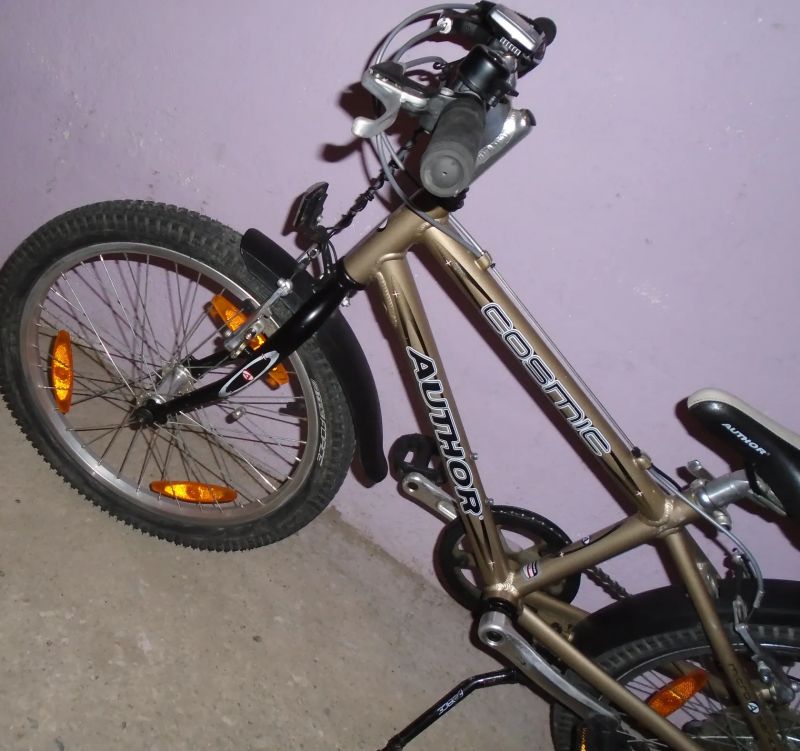 Dětské jízdní kolo: Author Cosmic 20“.