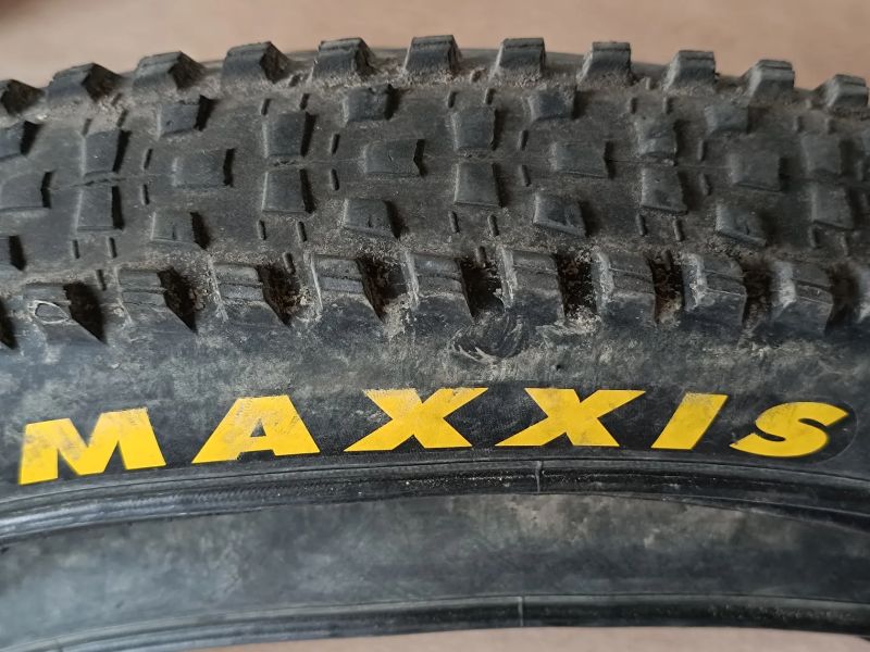 Maxxis Ardent a Forekaster 29 x 2,4 kevlar