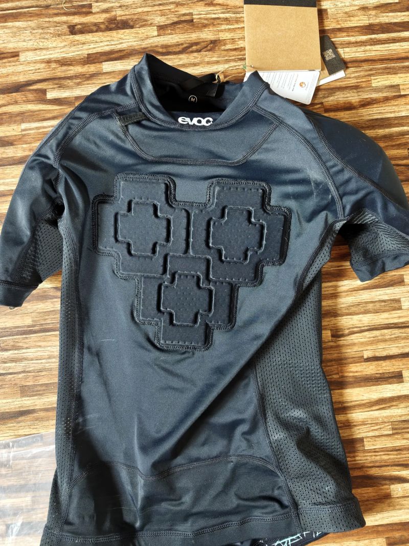 Evoc ochranne triko vel.M 172-178cm