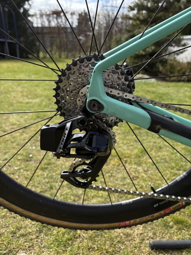 Canyon Inflite CF SL 8 (XS) – karbon CX/gravel, SRAM Force AXS 1×12