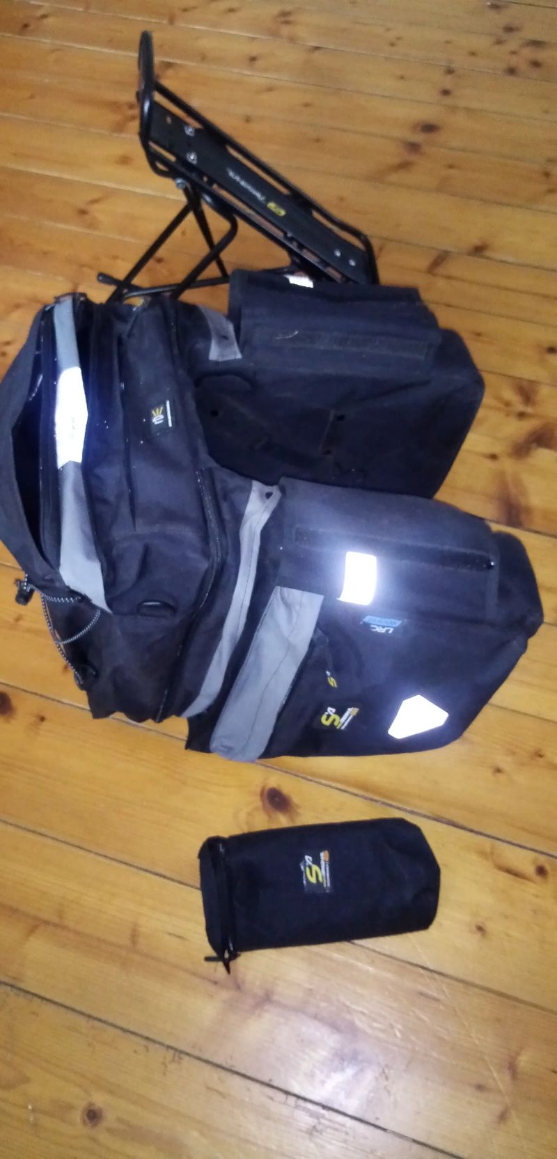  Nosič a brašna Sport Arsenal. 