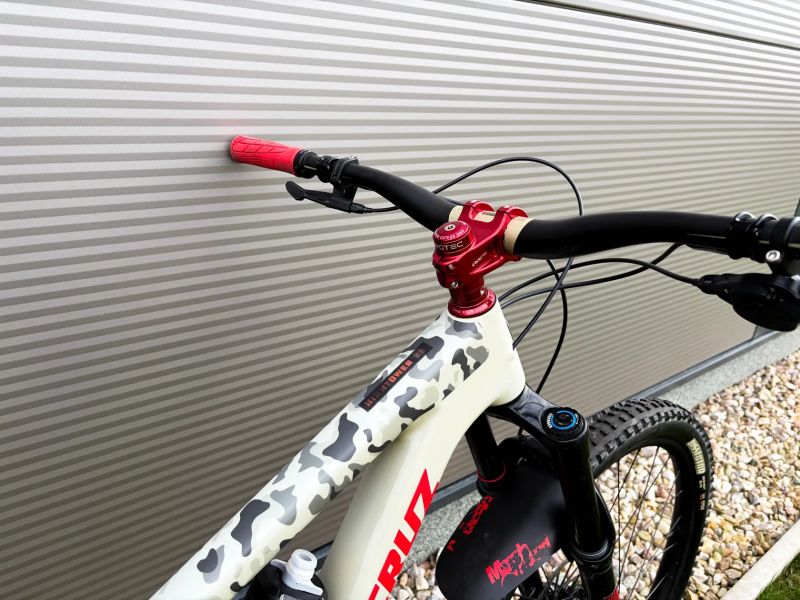 Santa Cruz Hightower CC