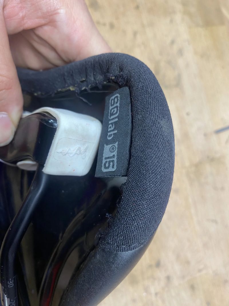 Sedlo SQlab Ergowave active 15cm