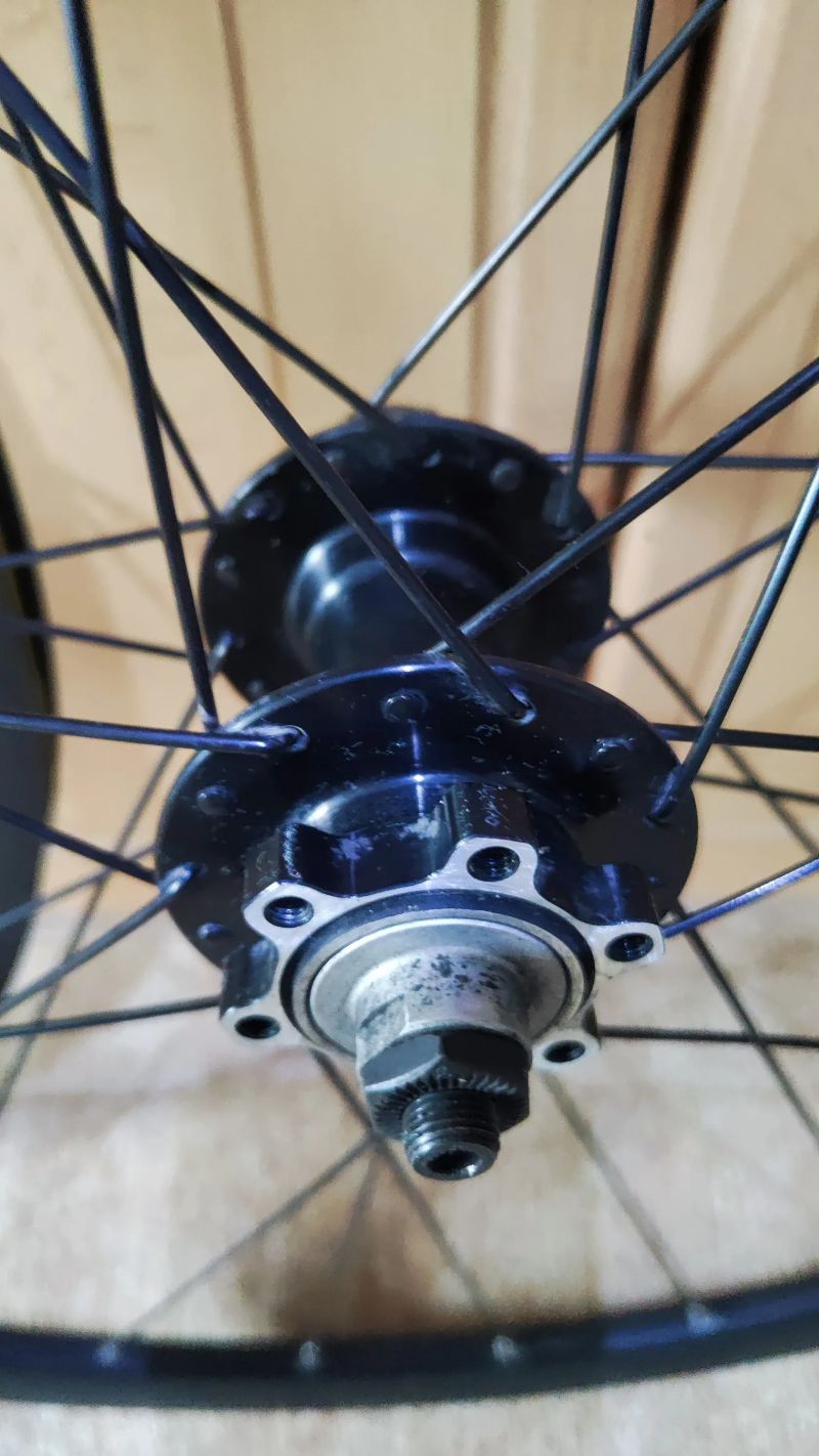 Zapletená ALU kola 28" rychloupínák 