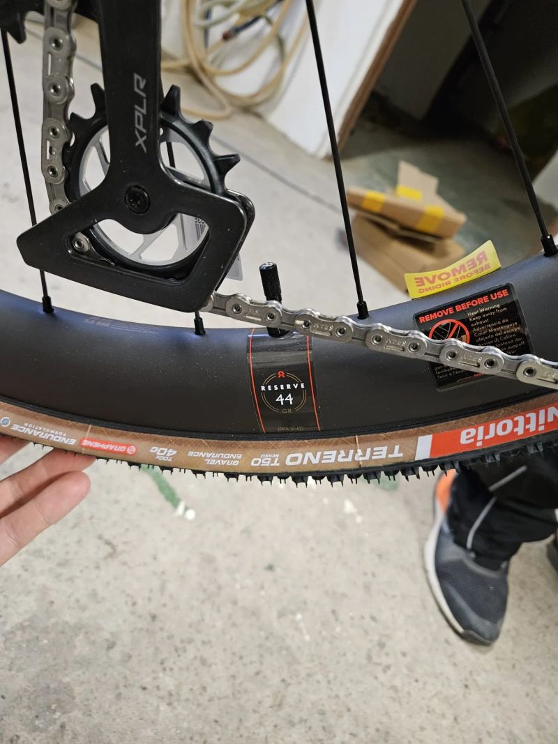 Reserve 40/44 GR na nábojích DT Swiss 180 s keramickými ložisky