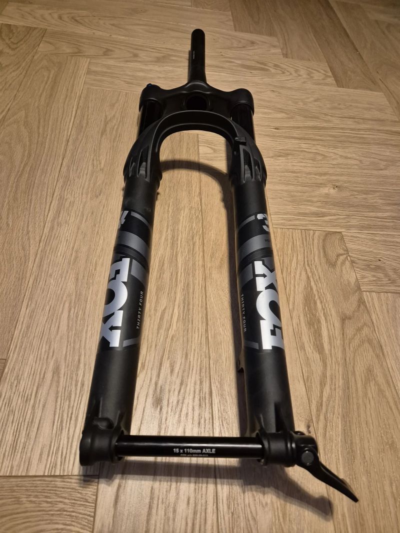 Prodám novou vidlici FOX 34 SL Performance.