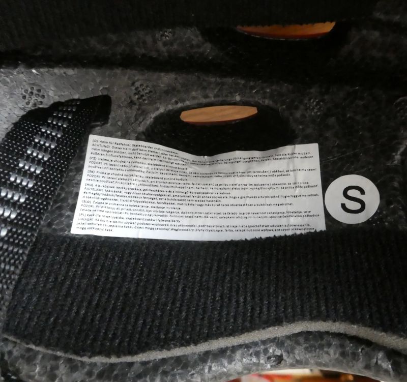 Helma na kolo, skateboarding a in-line brusle Cytec