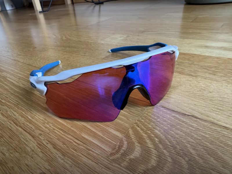Oakley Radar EV 