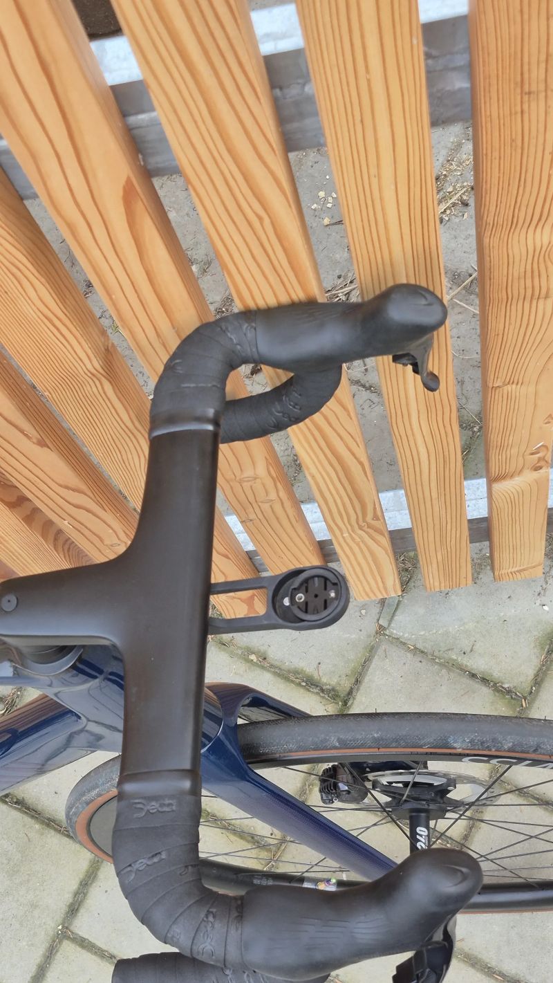 Canyon Endurance CF SLX 8 Di2 Aero (vel. L) – Ultegra Di2, DT Swiss ERC 1400, wattmetr 4iiii